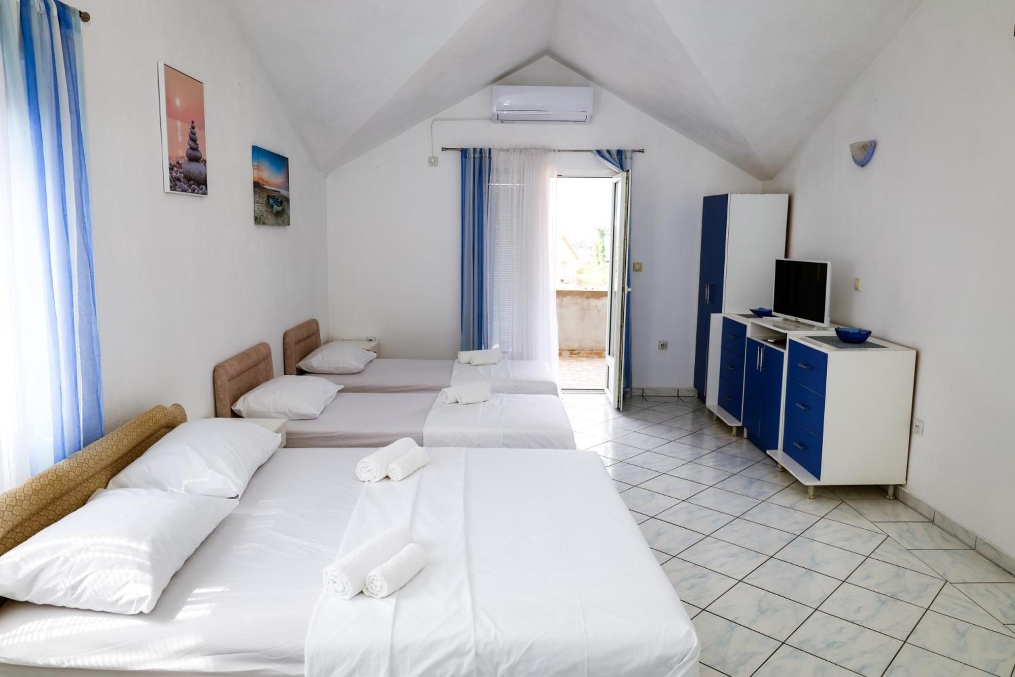 Apartments Djukic Tivat Buitenkant foto